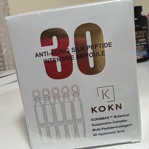 Anti-Aging Silk Peptide Intensive Ampoule — White